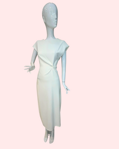 Vestido blanco con escote redondo