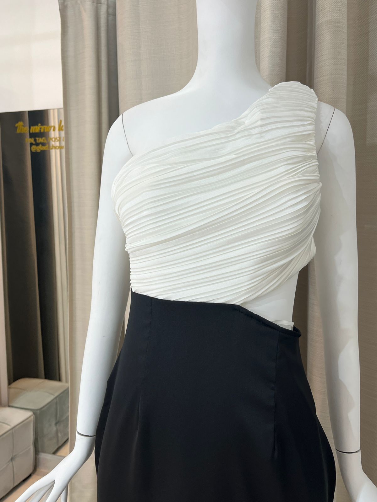 Vestido Blanco y Negro