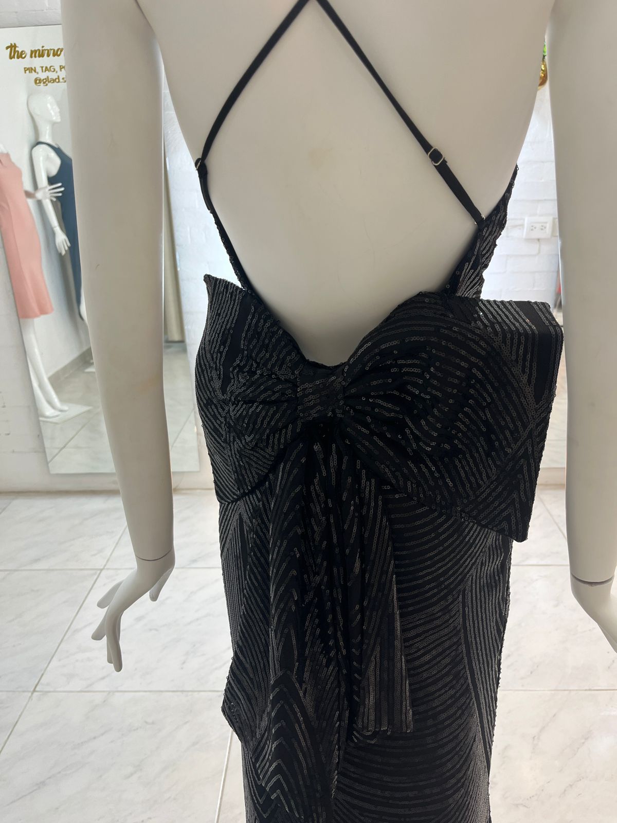 Vestido de Lentejuelas con Moño
