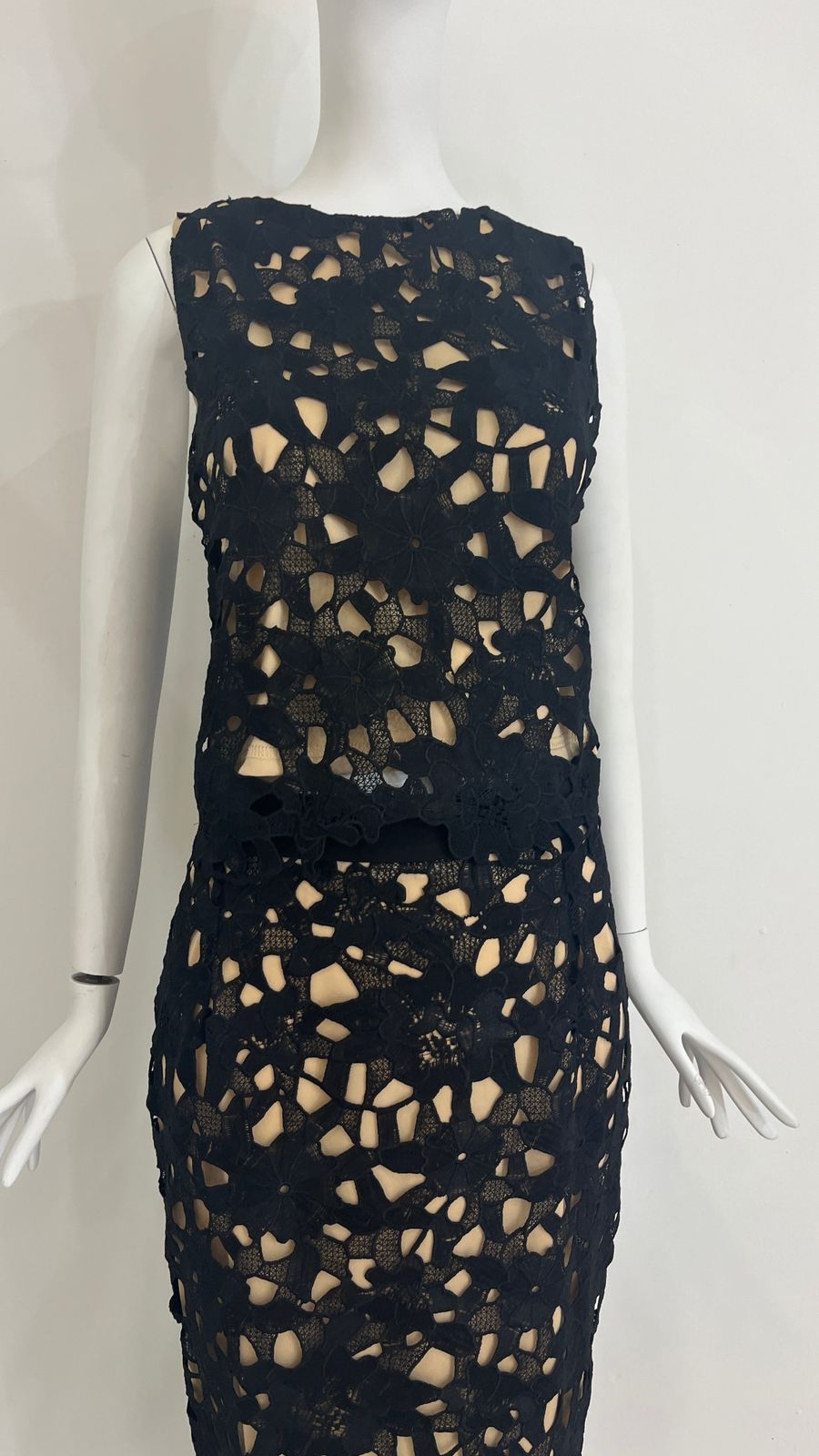 Set de Falda y Top Guipiur Negro