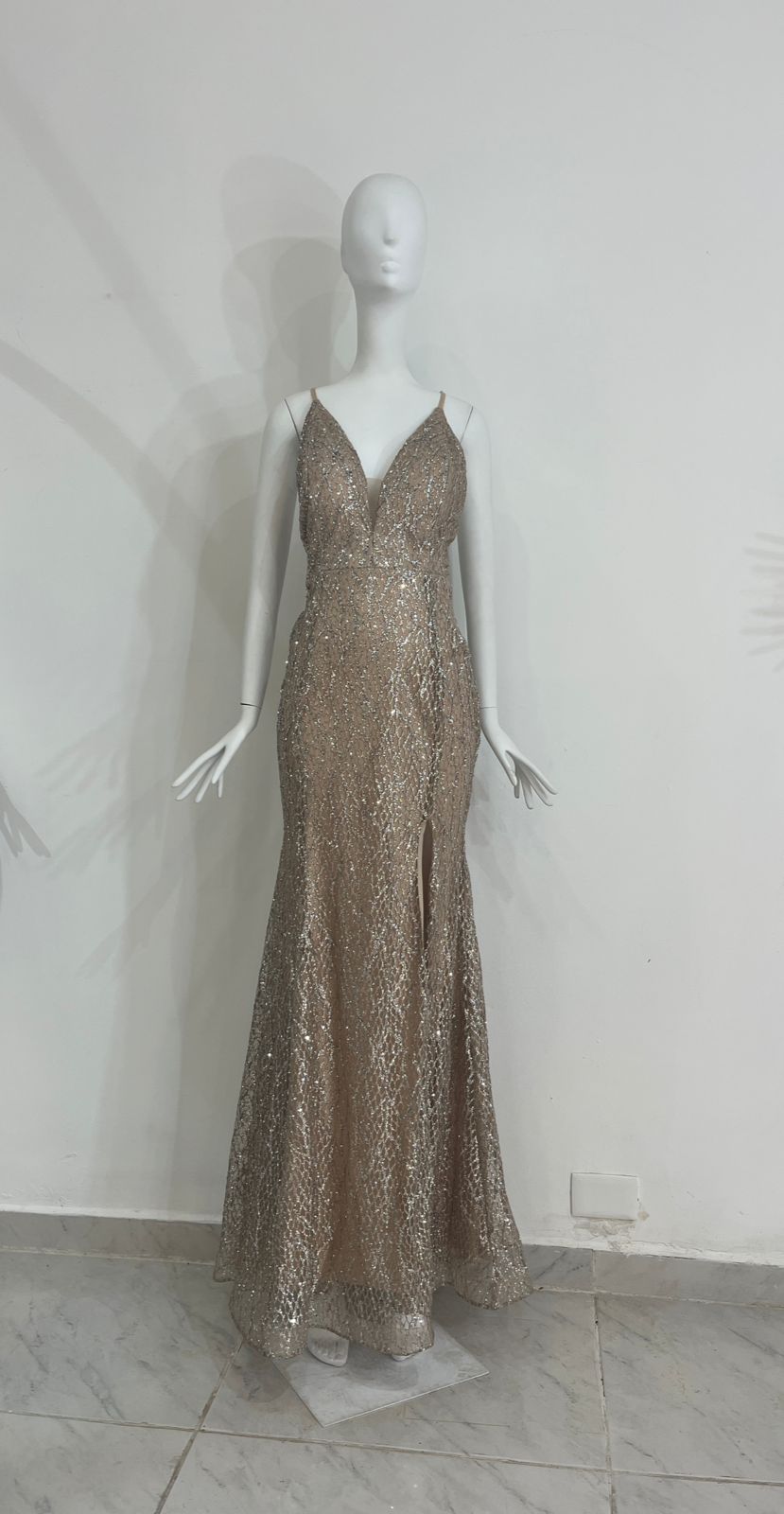 Vestido Nude con Brillos