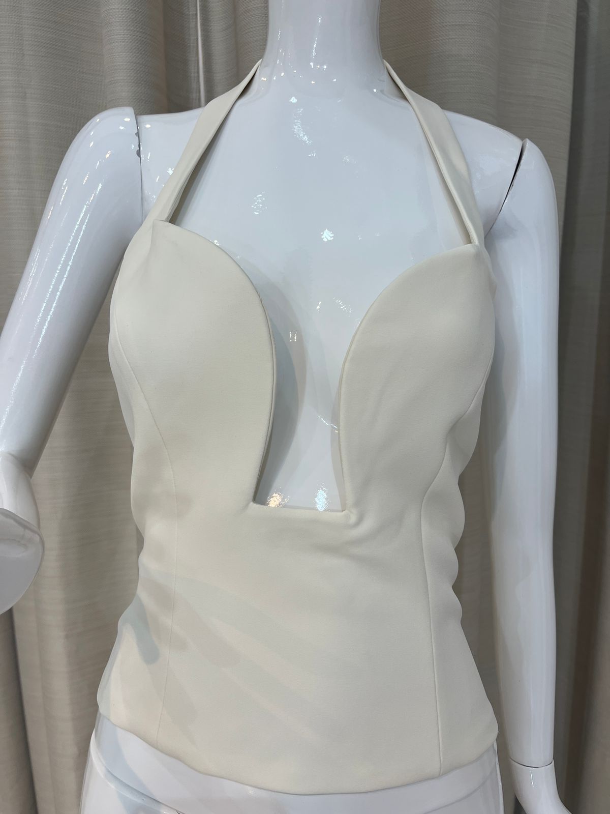 Top color beige