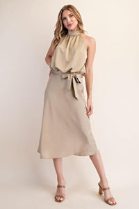 Vestido Midi Color Arena