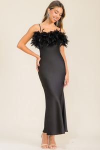 Vestido Midi con Plumas