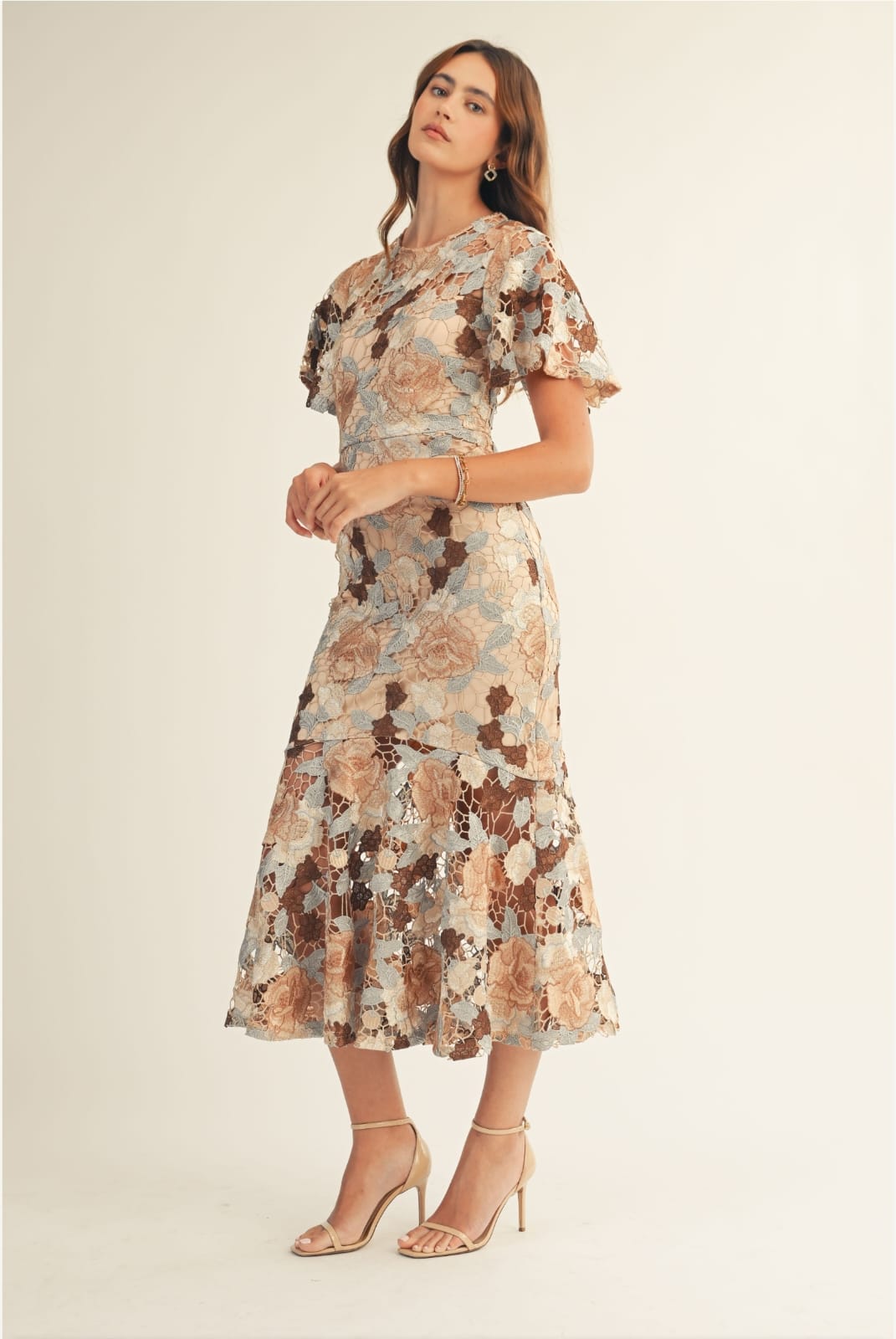 Vestido Midi Guipur