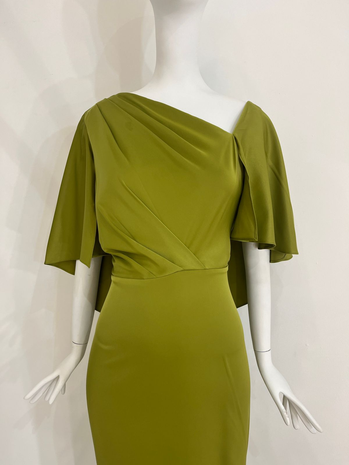 Vestido Verde Capa
